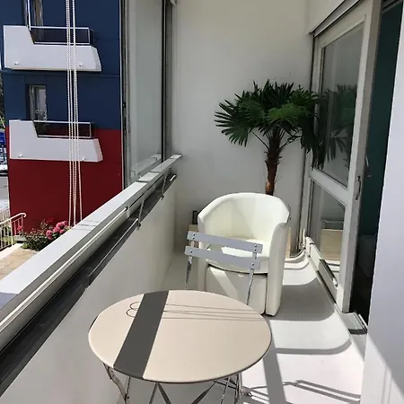Apartment Soleil Et Bateau