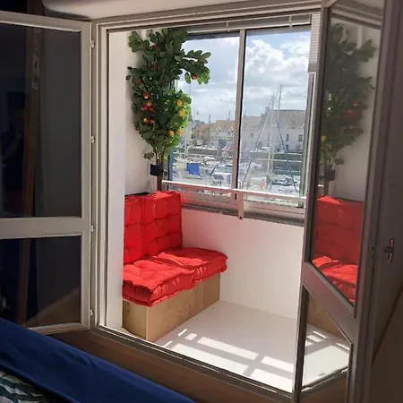 Apartment Soleil Et Bateau