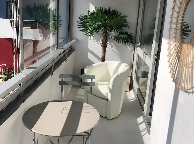 Soleil Et Bateau Appartement *