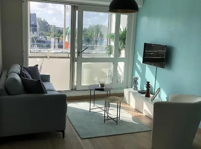 Soleil Et Bateau Courseulles-sur-Mer